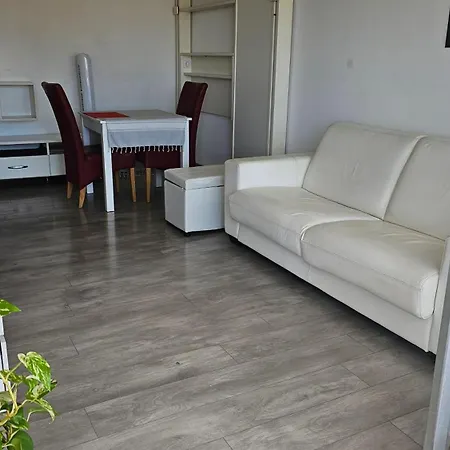 Apartment Lumineux Proche Et Centre
